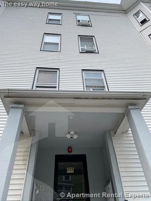 4 bed, 1 bath apartment for rent at 295 Windsor St Unit 5, Kendall Square — photo 10 of 10