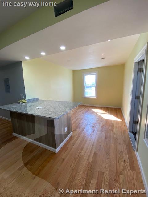 4 bed, 1 bath apartment for rent at 295 Windsor St Unit 7, Kendall Square — photo 2 of 10