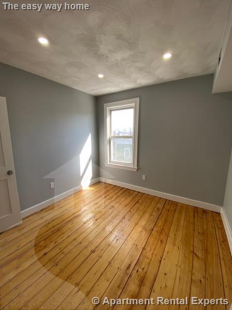 4 bed, 1 bath apartment for rent at 295 Windsor St Unit 7, Kendall Square — photo 4 of 10