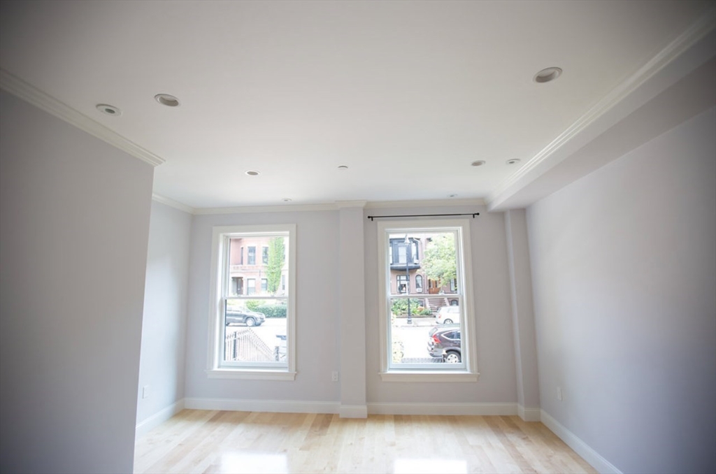Studio bed, 1 bath apartment for rent at 296 Beacon St Unit 3, Back Bay — photo 6 of 18