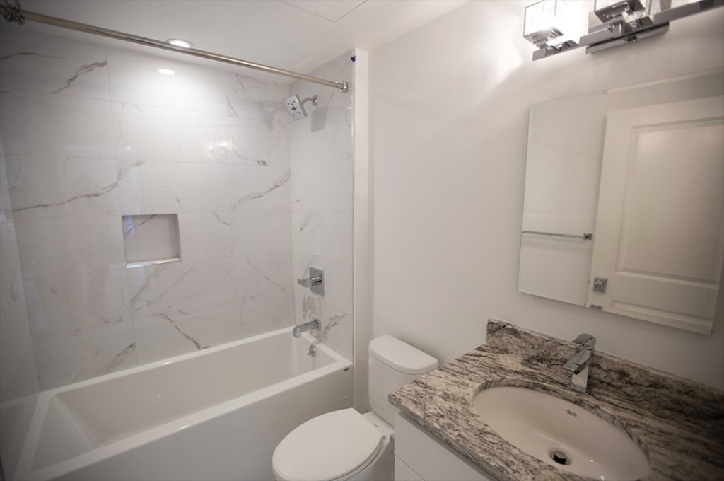 Studio bed, 1 bath apartment for rent at 296 Beacon St Unit 3, Back Bay — photo 9 of 18