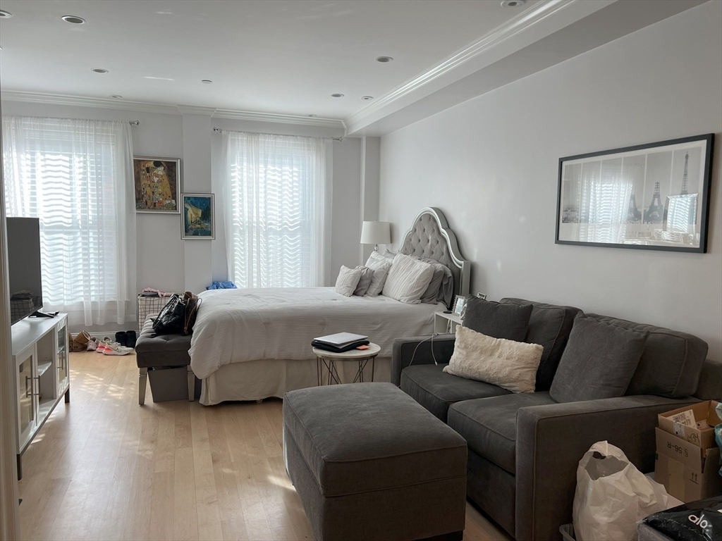 Studio bed, 1 bath apartment for rent at 296 Beacon St Unit 3, Back Bay — photo 17 of 18