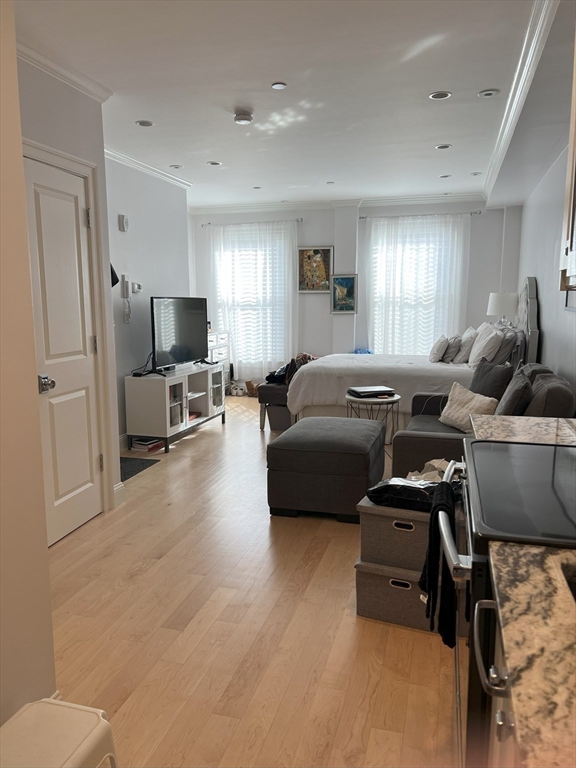 Studio bed, 1 bath apartment for rent at 296 Beacon St Unit 3, Back Bay — photo 13 of 18