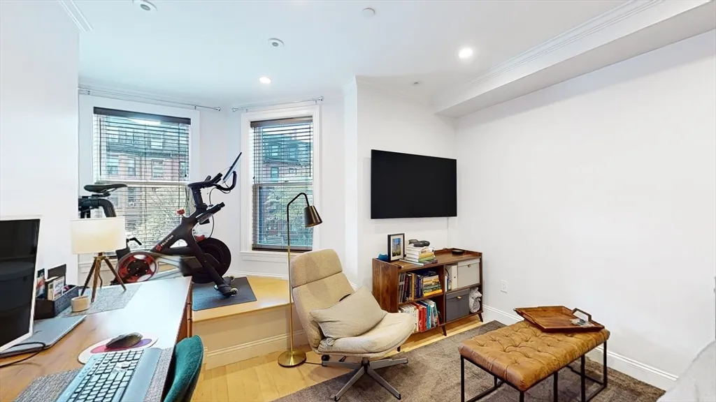 1 bed, 1 bath apartment for rent at 296 Beacon St Unit 5, Back Bay — photo 3 of 13