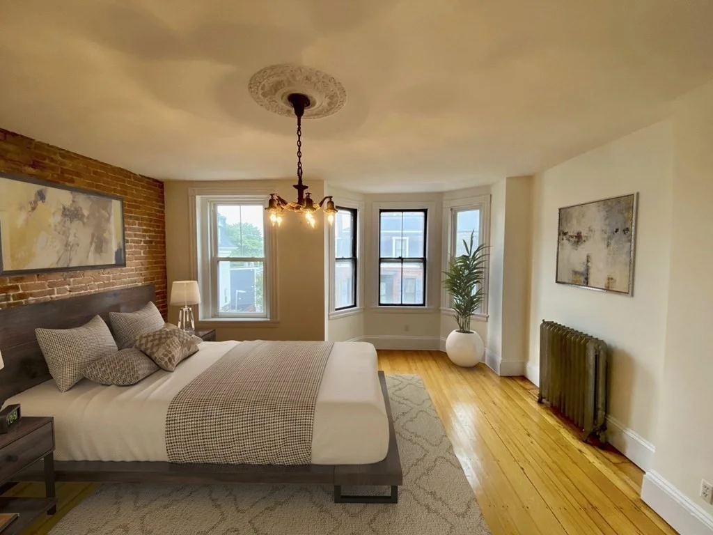 3 bed, 2 bath apartment for rent at 296 Bunker Hill St Unit 2, Charlestown — photo 2 of 12