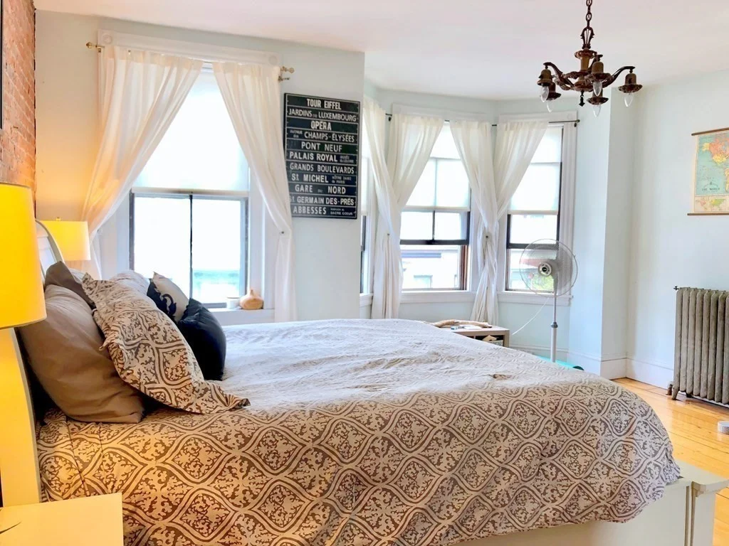 3 bed, 2 bath apartment for rent at 296 Bunker Hill St Unit 2, Charlestown — photo 10 of 12