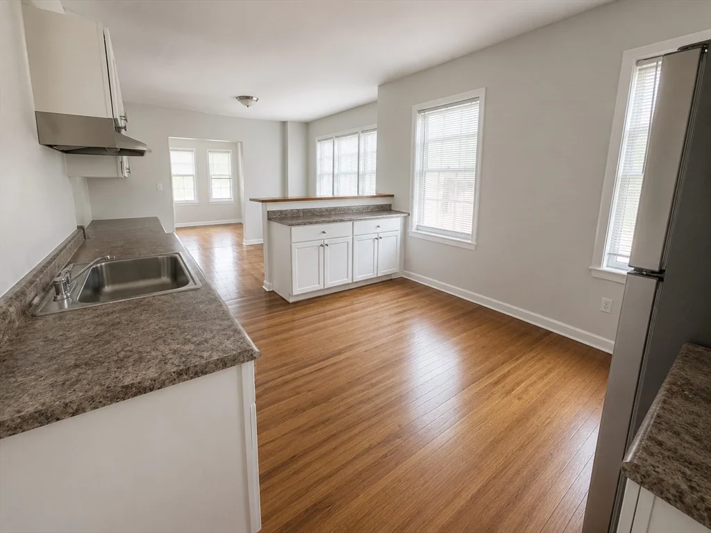 3 bed, 1 bath apartment for rent at 296 Columbia St Unit 3, Wellington-Harrington — photo 9 of 18