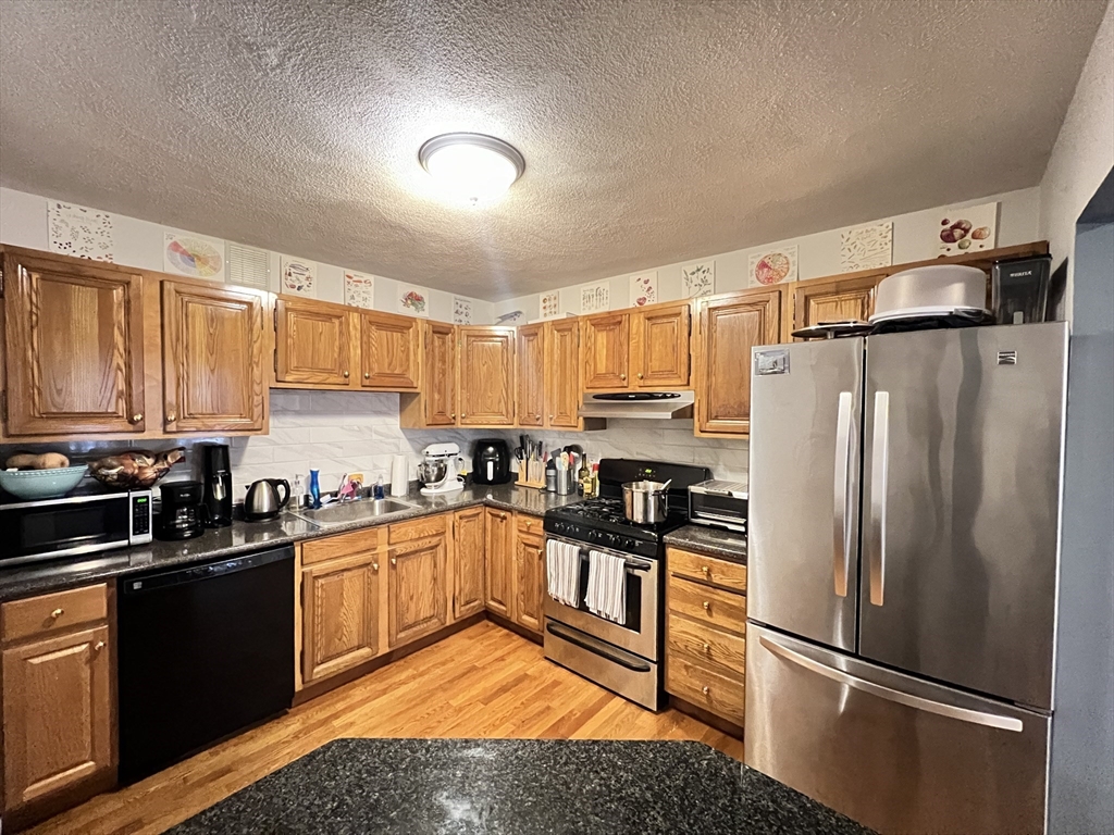 2 bed, 1 bath apartment for rent at 296 Columbus Ave , Unit 1, Boston — photo 1 of 7