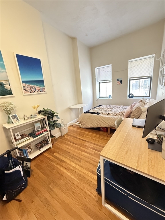 3 bed, 1 bath apartment for rent at 296 Columbus Ave , Unit 3, Boston — photo 6 of 9