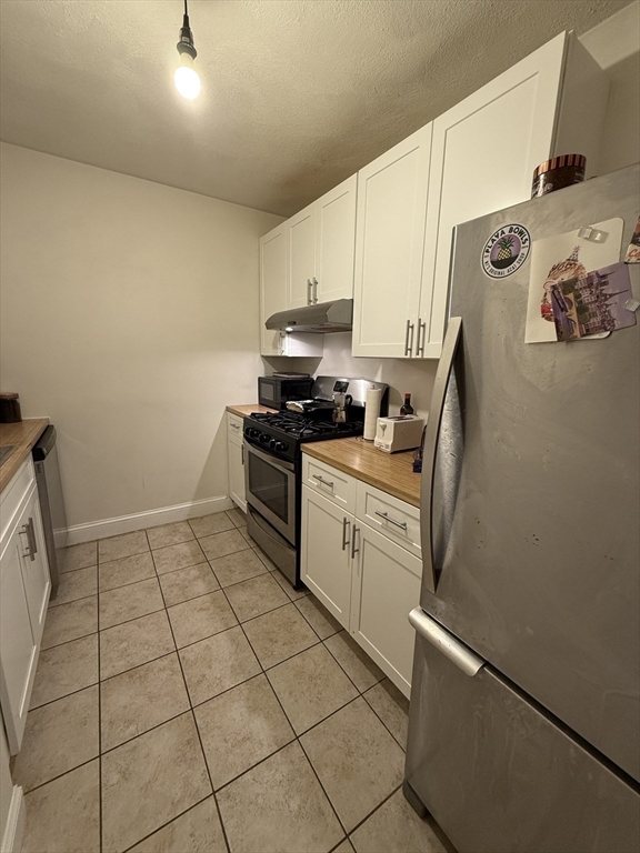 3 bed, 1 bath apartment for rent at 296 Columbus Ave , Unit 4, South End — photo 7 of 9