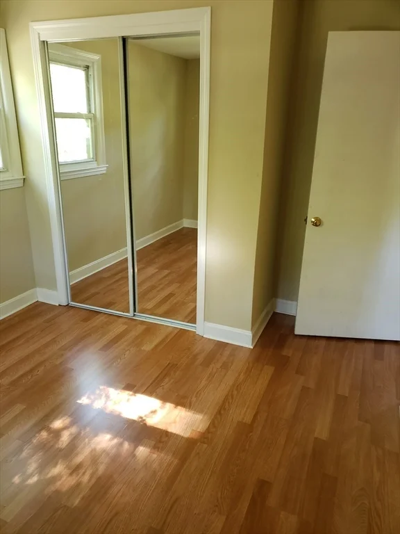 2 bed, 1 bath apartment for rent at 296 Emerson Ave Unit 4, Hampstead — photo 4 of 18