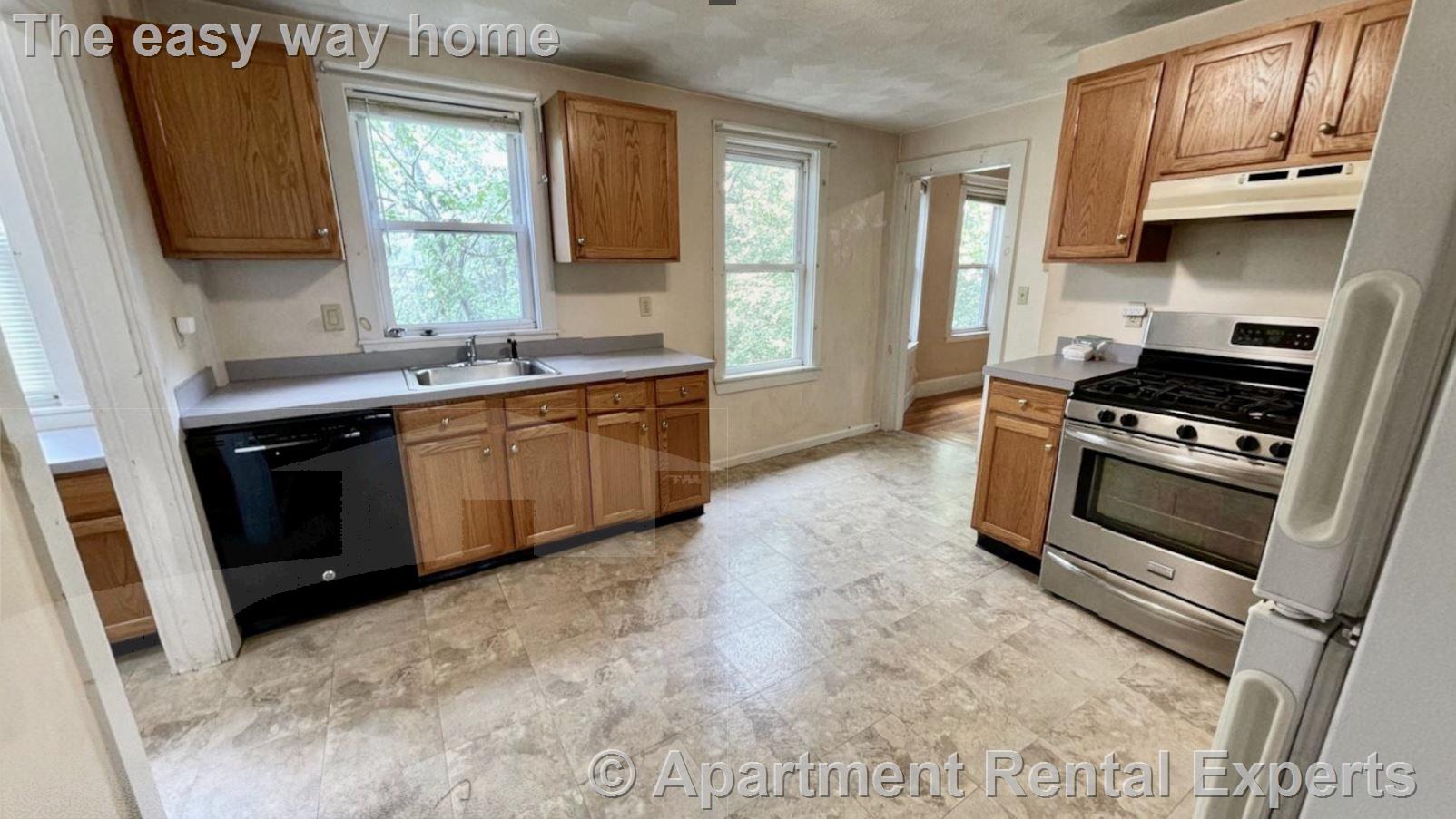 3 bed, 1 bath apartment for rent at 296 Highland Ave Unit 3, Davis Square — photo 8 of 9