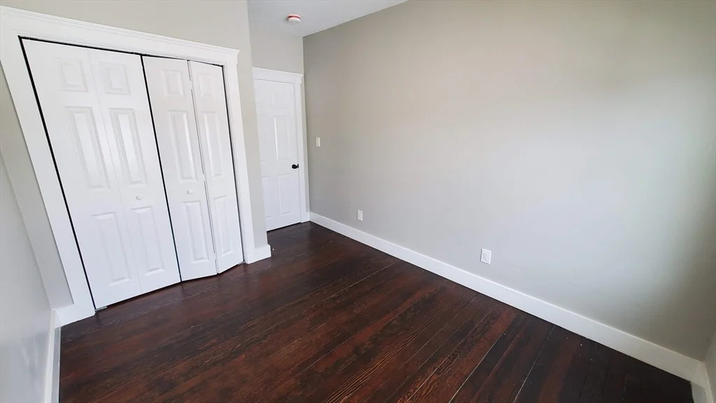 4 bed, 1 bath apartment for rent at 296 Main St Unit 3A, Oxford — photo 29 of 42