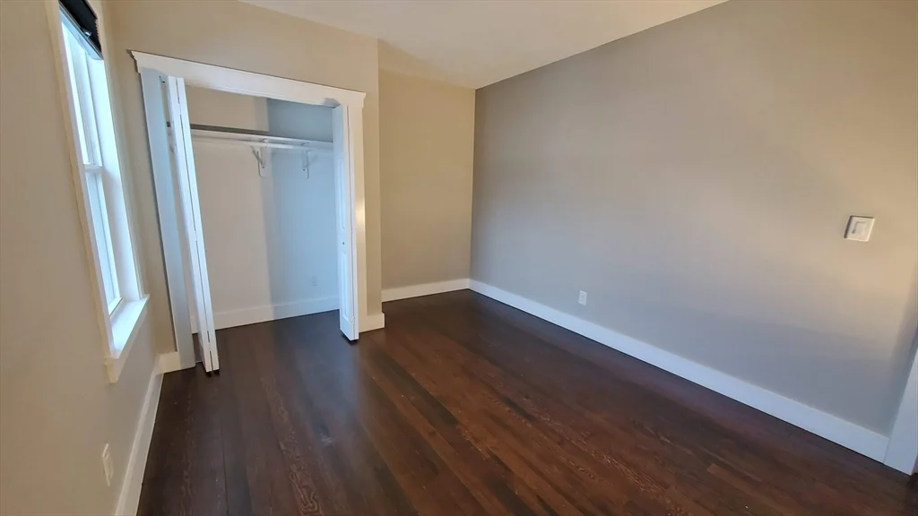 4 bed, 1 bath apartment for rent at 296 Main St Unit 3A, Oxford — photo 26 of 42