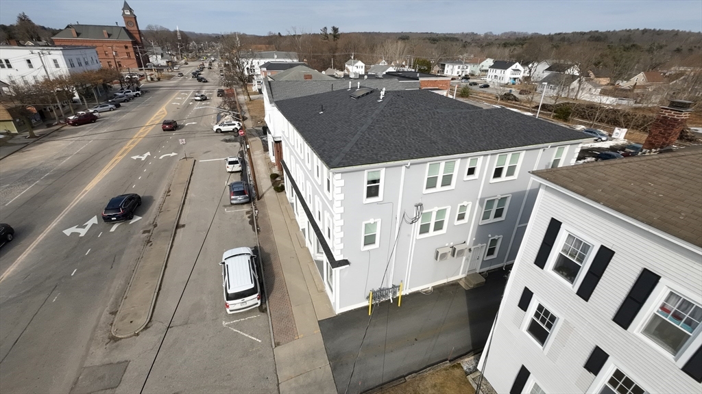 4 bed, 1 bath apartment for rent at 296 Main St Unit 3B, Oxford — photo 35 of 42