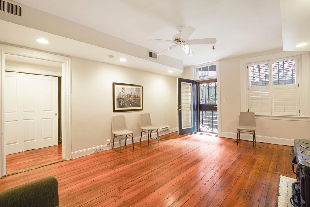 2 bed, 1 bath apartment for rent at 296 Marlborough St Unit 1, Back Bay — photo 3 of 23
