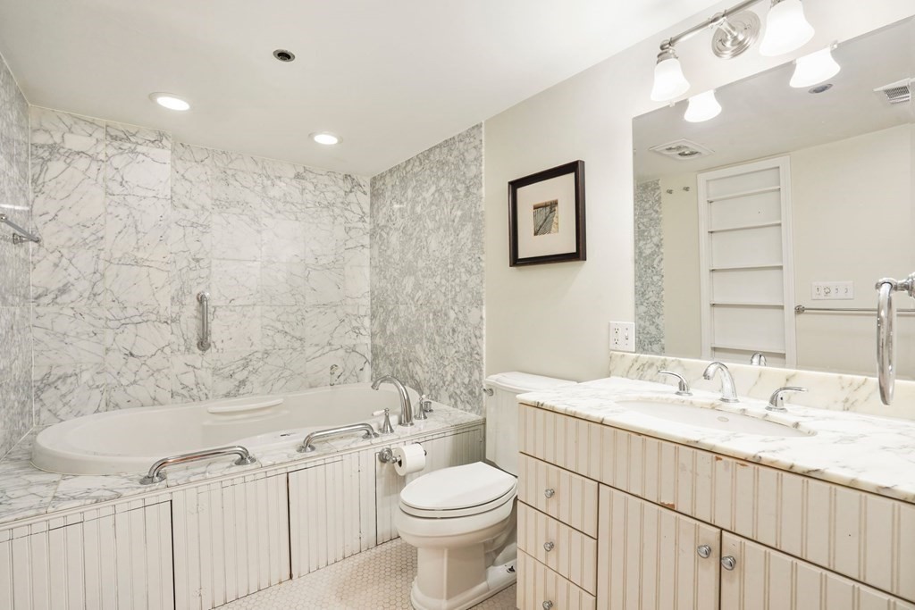 2 bed, 1 bath apartment for rent at 296 Marlborough St Unit 1, Back Bay — photo 12 of 23