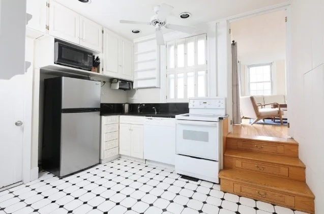 2 bed, 1 bath apartment for rent at 296 Marlborough St Unit 7, Back Bay — photo 2 of 4