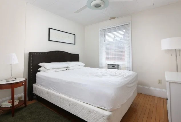 2 bed, 1 bath apartment for rent at 296 Marlborough St Unit 7, Back Bay — photo 3 of 4