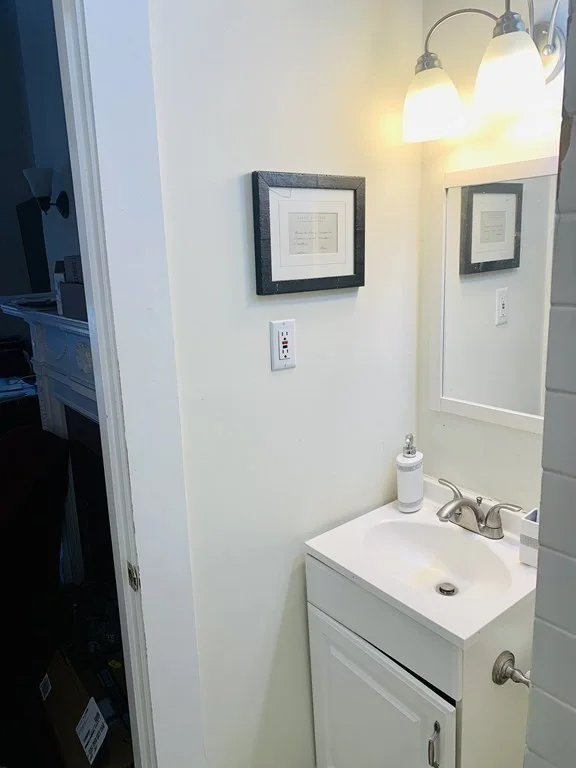1 bed, 1 bath apartment for rent at 296 Marlborough Unit 3, Back Bay — photo 11 of 21