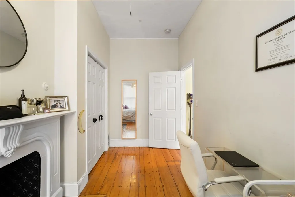 3 bed, 1 bath apartment for rent at 296 Marlborough Unit 6, Back Bay — photo 19 of 23