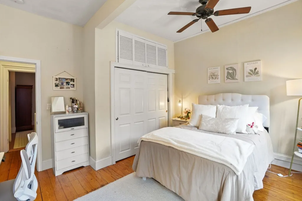 3 bed, 1 bath apartment for rent at 296 Marlborough Unit 6, Back Bay — photo 15 of 23