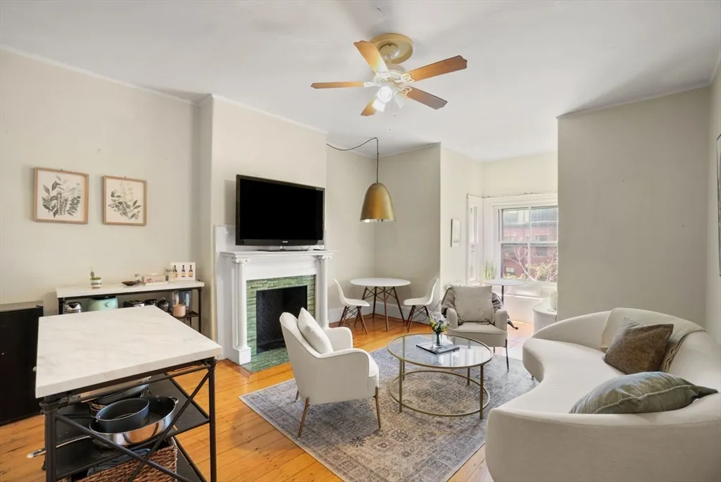 3 bed, 1 bath apartment for rent at 296 Marlborough Unit 6, Back Bay — photo 1 of 23