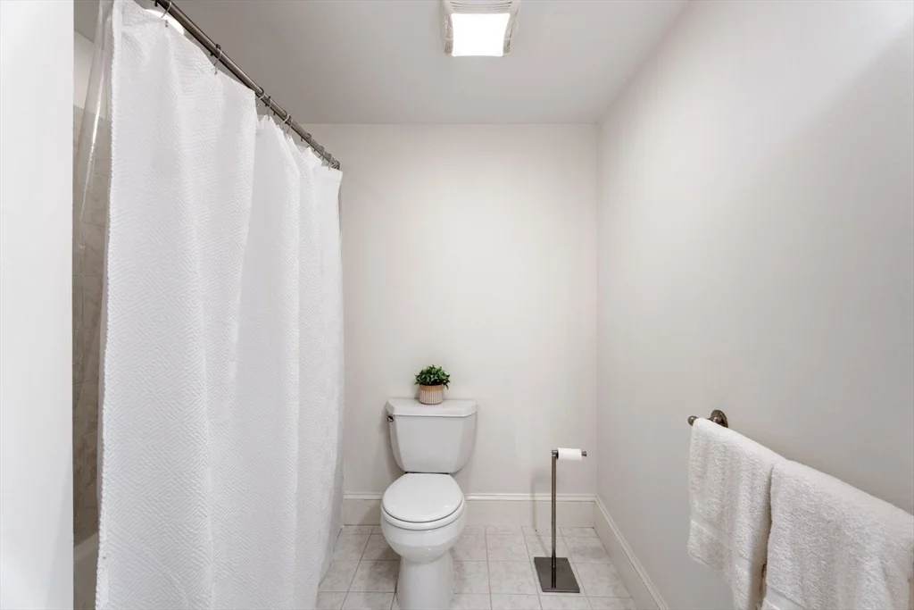 1 bed, 1 bath apartment for rent at 296 West 3rd Unit U1, South Boston — photo 12 of 22