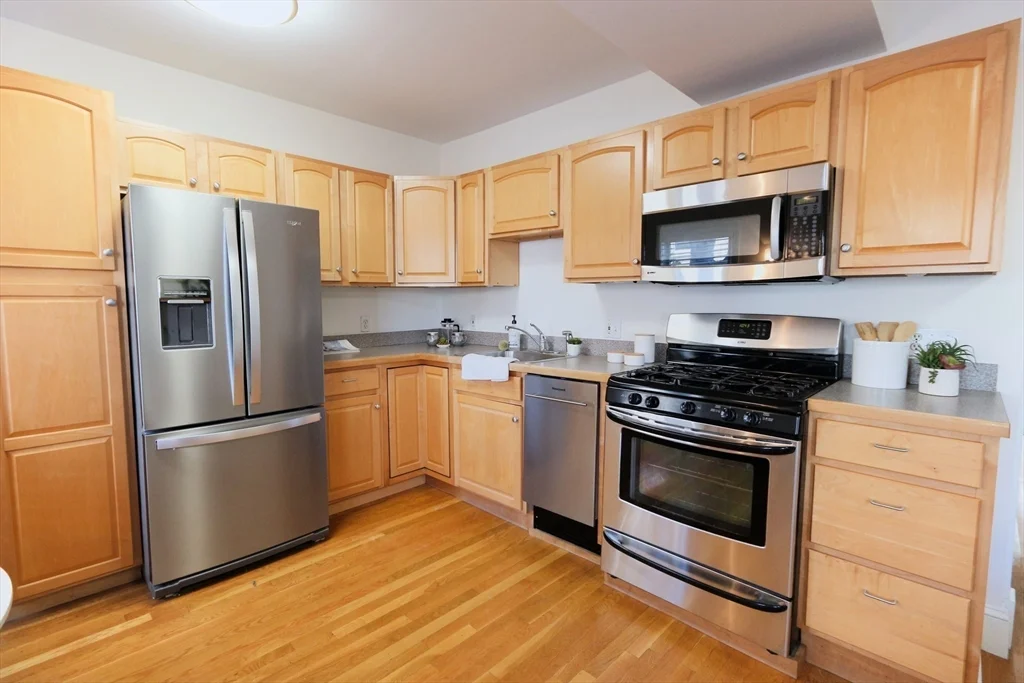1 bed, 1 bath apartment for rent at 296 West 3rd Unit U1, South Boston — photo 5 of 22