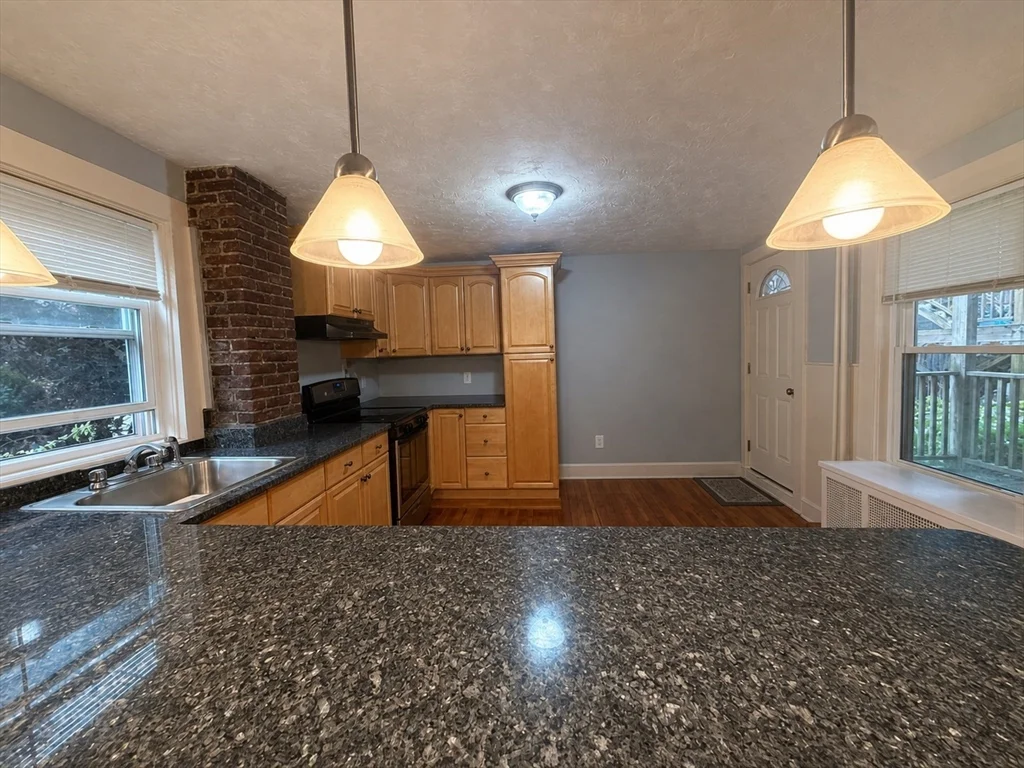 2 bed, 1 bath apartment for rent at 296 West 5th St Unit 1, South Boston — photo 7 of 25