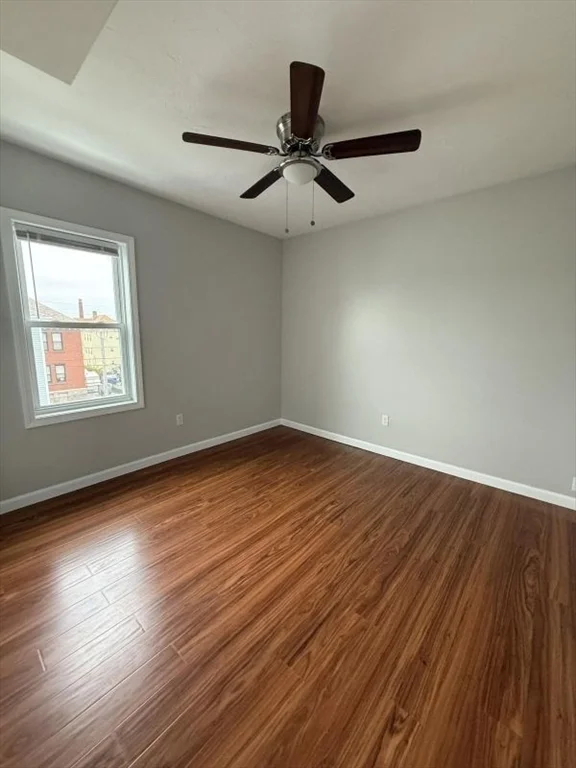 2 bed, 1 bath apartment for rent at 297-301 Flint Unit 3W, Fall River — photo 5 of 7