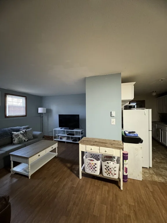 1 bed, 1 bath apartment for rent at 297 Ashland Unit 19, Southbridge — photo 19 of 20