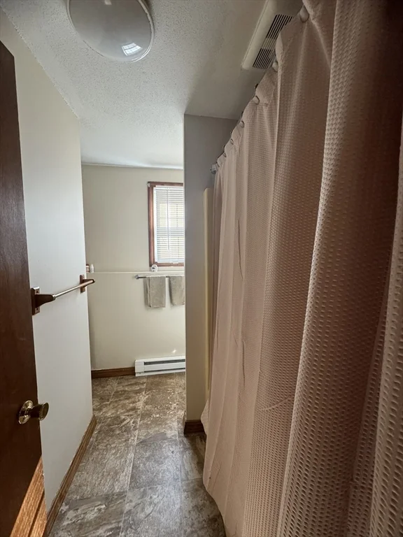 1 bed, 1 bath apartment for rent at 297 Ashland Unit 19, Southbridge — photo 5 of 20
