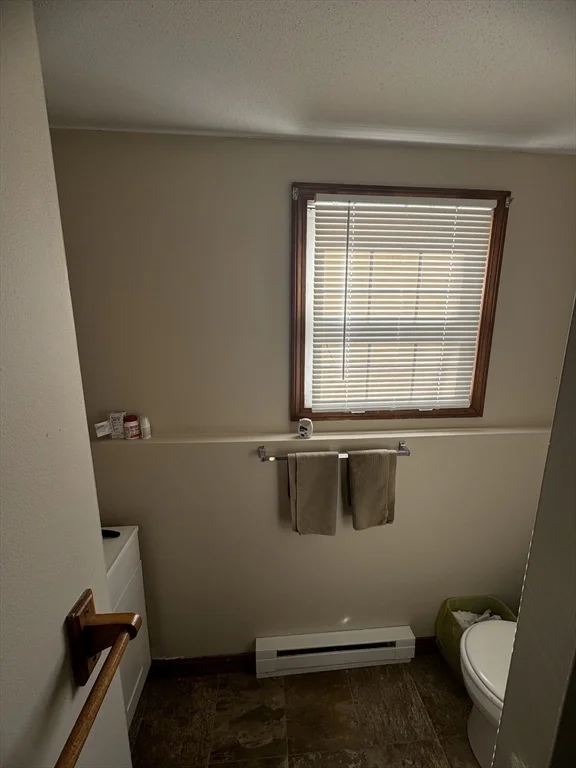 1 bed, 1 bath apartment for rent at 297 Ashland Unit 19, Southbridge — photo 6 of 20