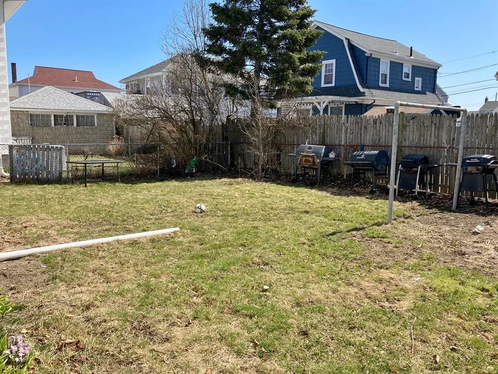 2 bed, 1 bath apartment for rent at 297 Billings St Unit 1, Quincy — photo 12 of 12