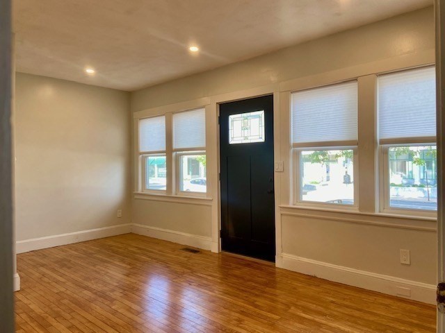 2 bed, 1 bath apartment for rent at 297 Chestnut St, Needham — photo 6 of 15