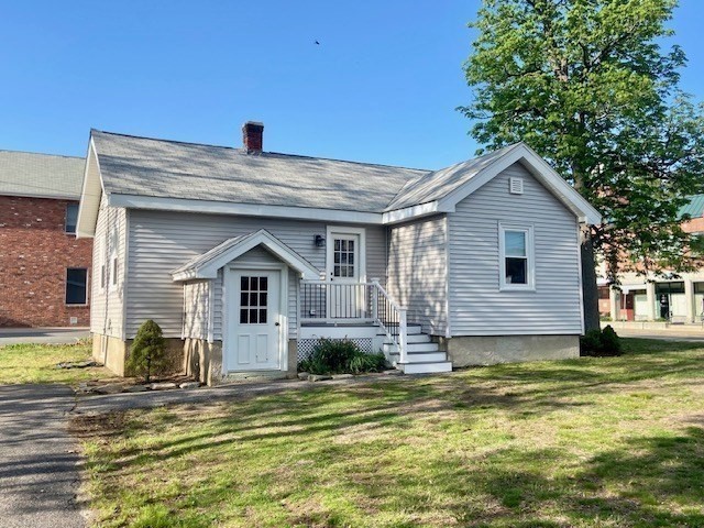 2 bed, 1 bath apartment for rent at 297 Chestnut St, Needham — photo 4 of 15