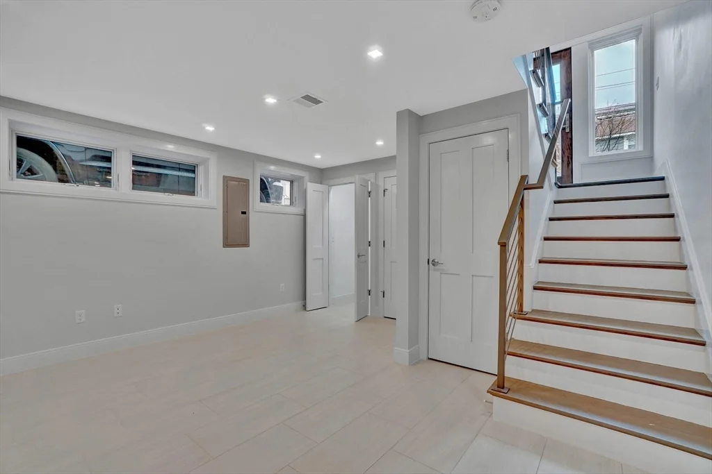 4 bed, 3 bath apartment for rent at 297 Concord Ave Unit 1, Neighborhood Nine — photo 15 of 20