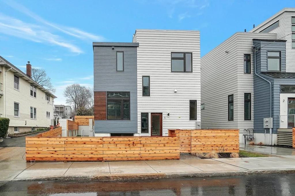 4 bed, 3 bath apartment for rent at 297 Concord Ave Unit 1, Neighborhood Nine — photo 1 of 20