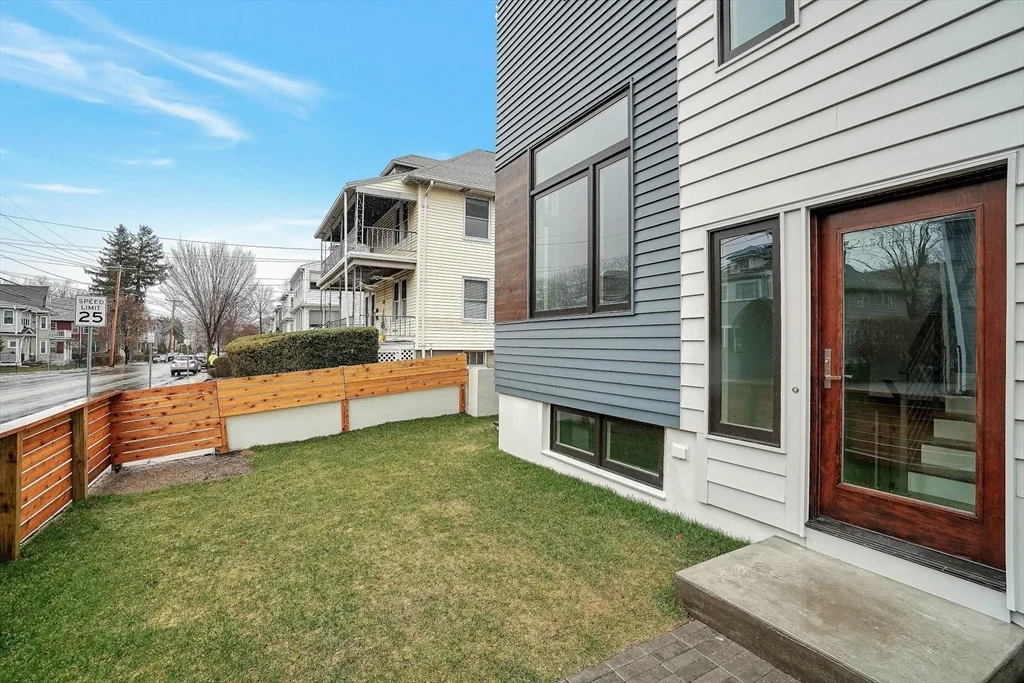 4 bed, 3 bath apartment for rent at 297 Concord Ave Unit 1, Neighborhood Nine — photo 2 of 20