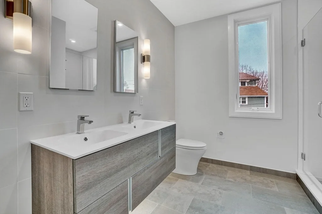 4 bed, 3 bath apartment for rent at 297 Concord Ave Unit 1, Neighborhood Nine — photo 10 of 20
