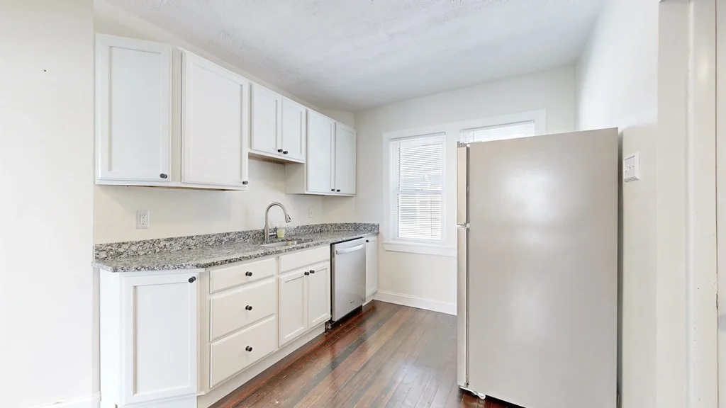 2 bed, 1 bath apartment for rent at 297 Fulton St Unit 2, Medford — photo 3 of 18