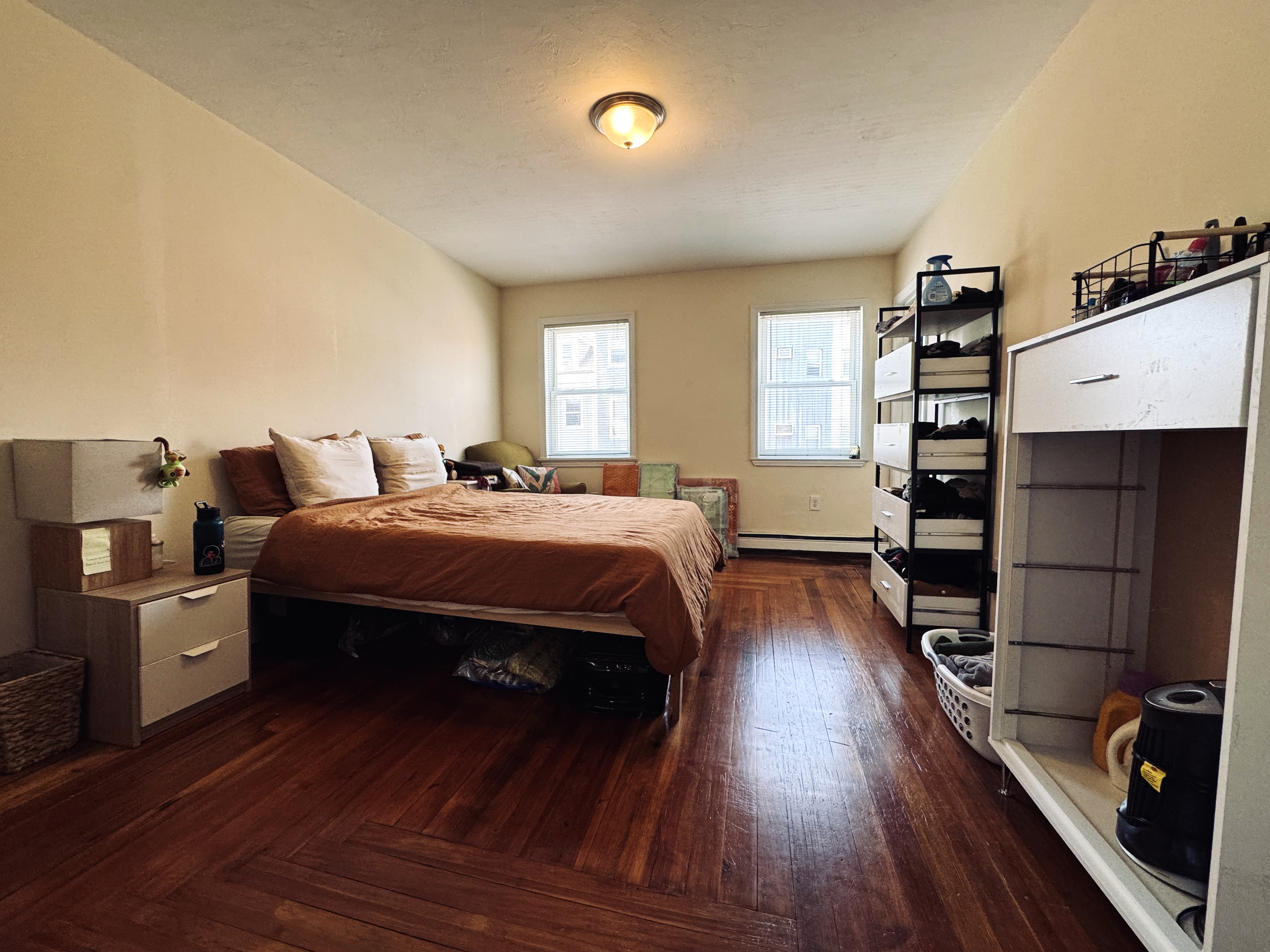 1.5 bed, 1 bath apartment for rent at 297 Meridian St Unit 2, Eagle Hill — photo 7 of 9
