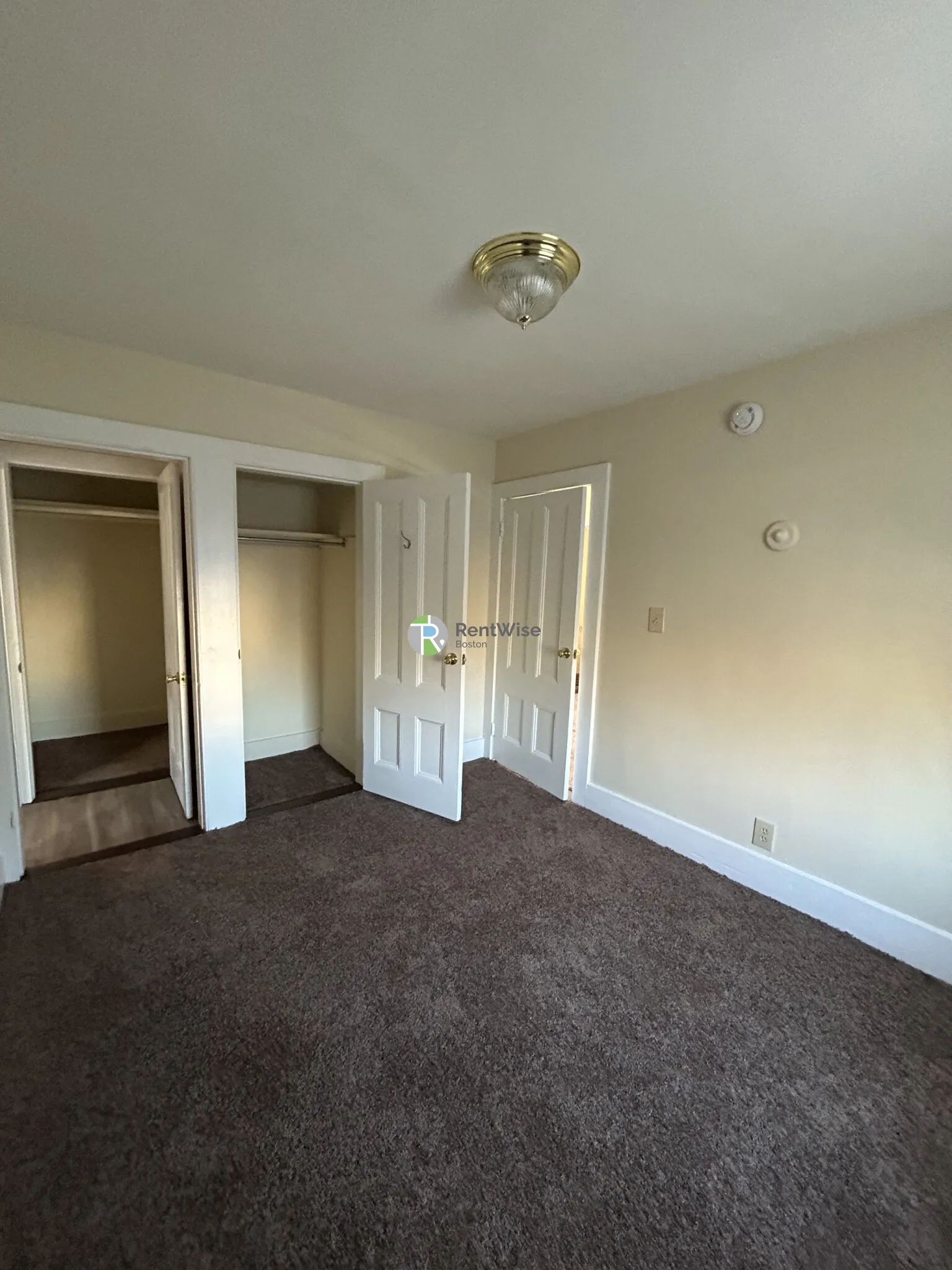 1 bed, 1 bath apartment for rent at 297 Nahant Rd Unit 10, Nahant — photo 3 of 12
