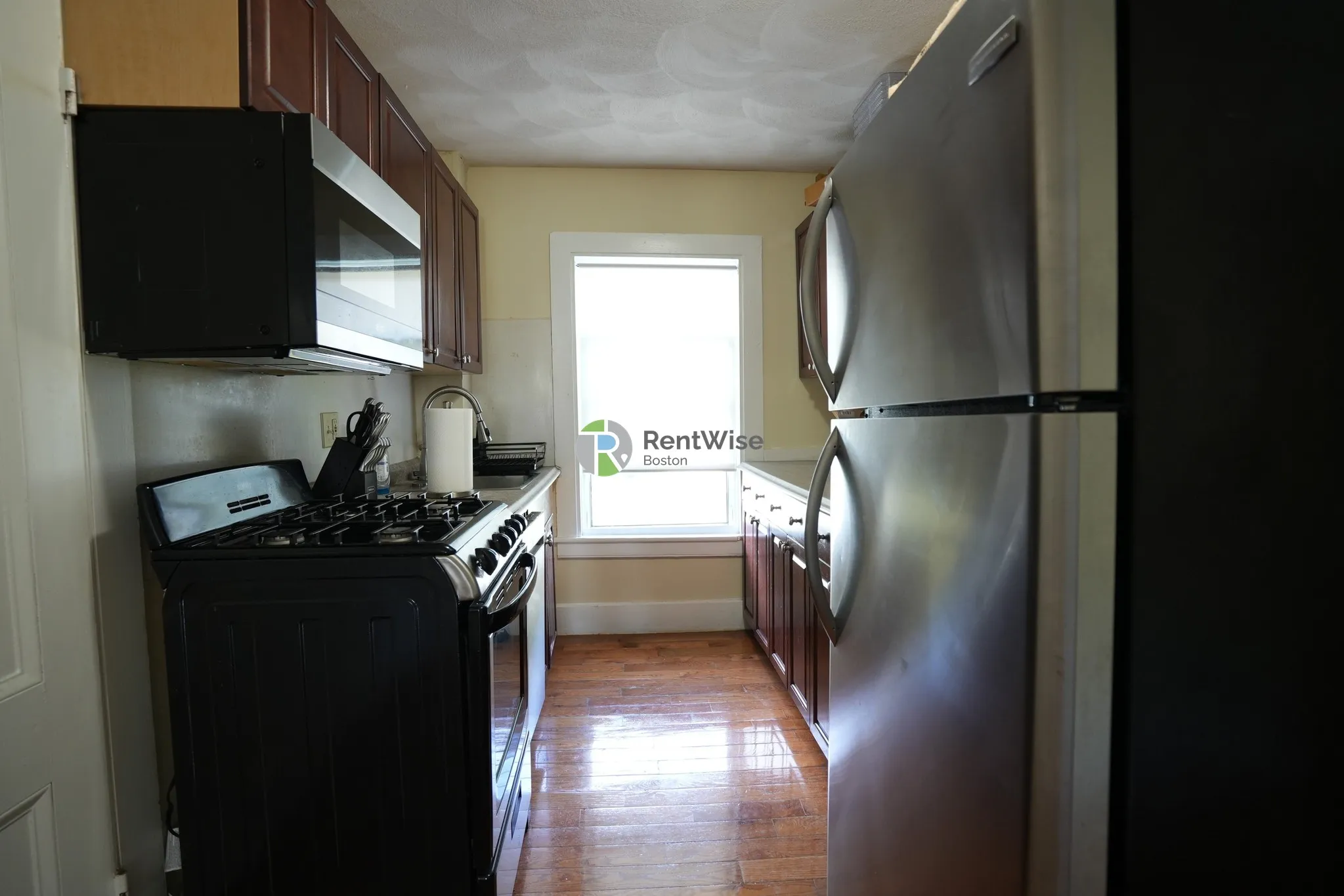 1 bed, 1 bath apartment for rent at 297 Nahant Rd Unit 9, Nahant — photo 6 of 18