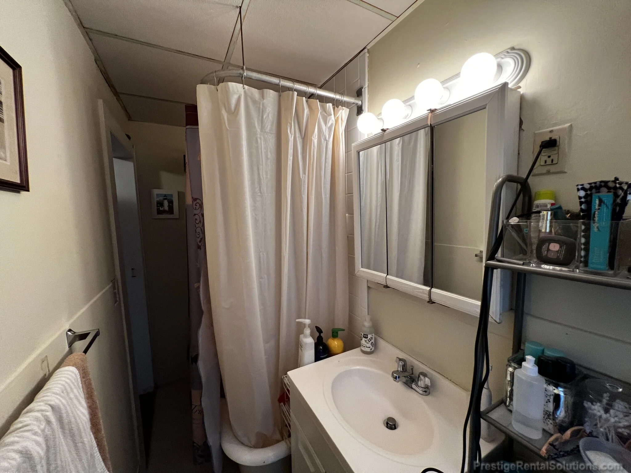 1 bed, 1 bath apartment for rent at 297 Nahant Rd Unit 9, Nahant — photo 4 of 16