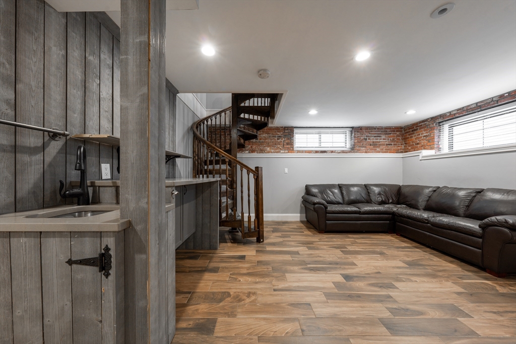 3 bed, 1 bath apartment for rent at 297 Spring Street Extension Unit 1, Medford — photo 8 of 8