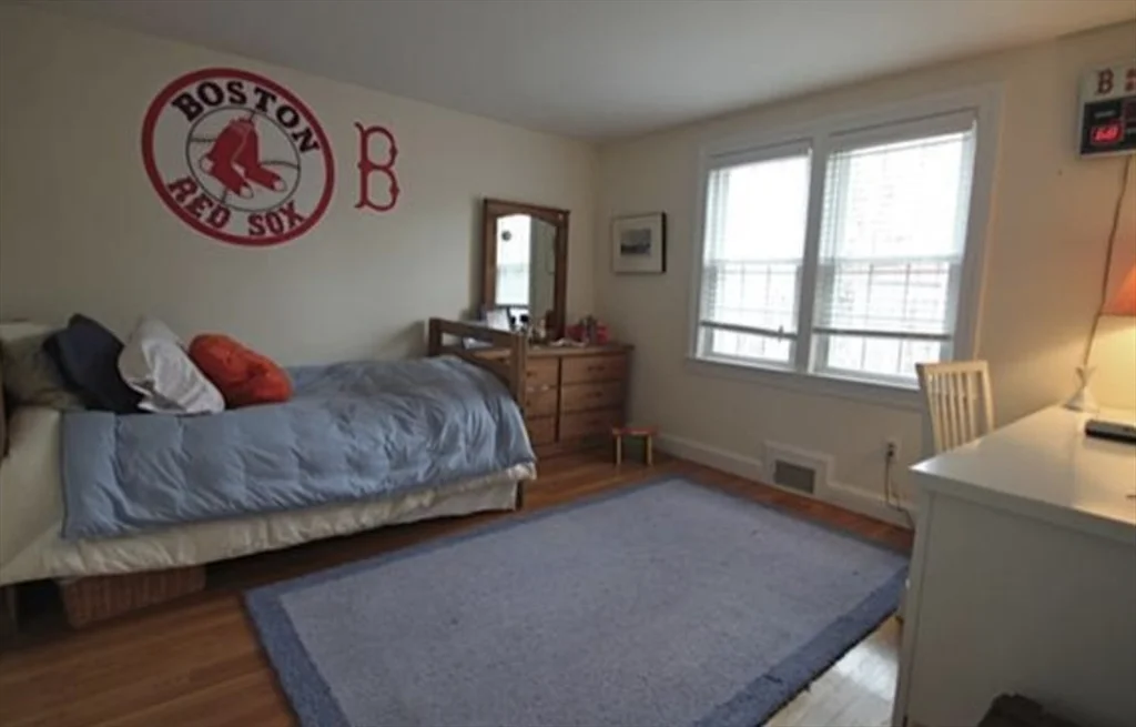 3 bed, 2 bath apartment for rent at 297 Weston Rd, Wellesley — photo 8 of 9