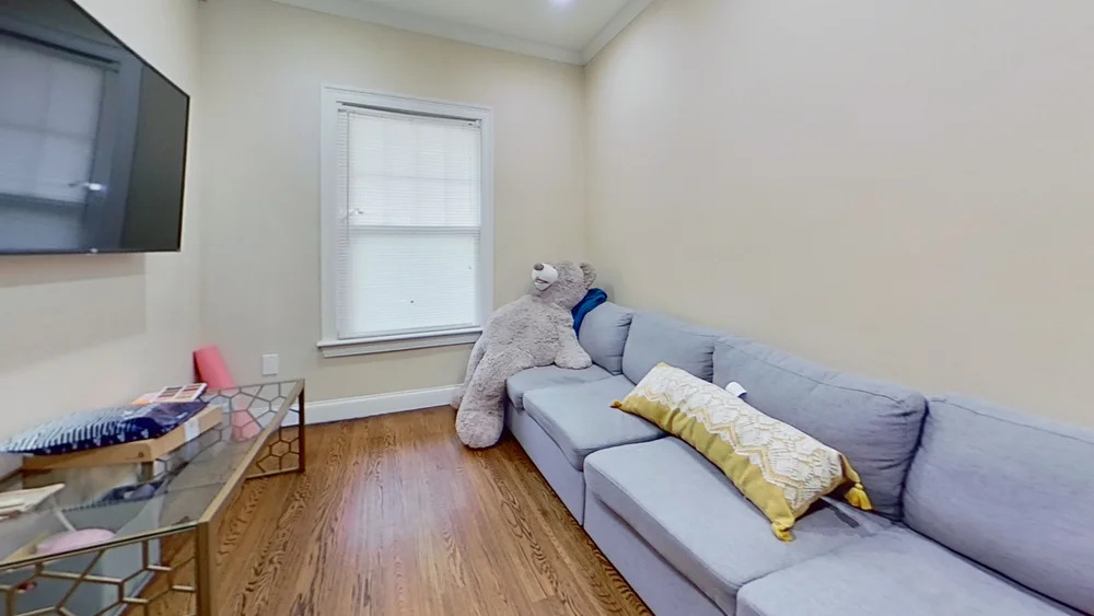 2 bed, 1 bath apartment for rent at 2971 Washington St Unit 2, Roxbury — photo 2 of 8