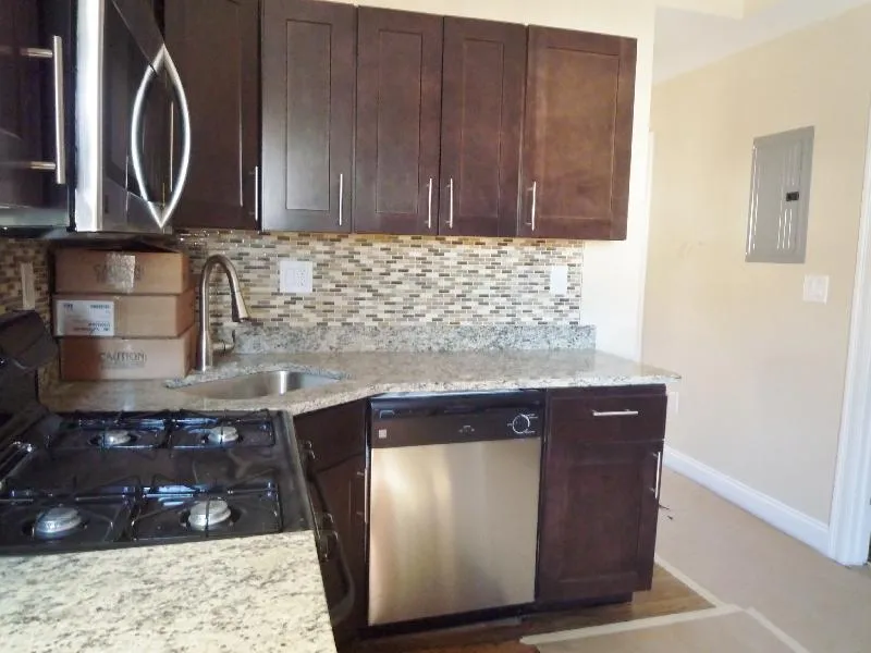 2 bed, 1 bath apartment for rent at 2971 Washington St Unit AM, Roxbury — photo 2 of 13